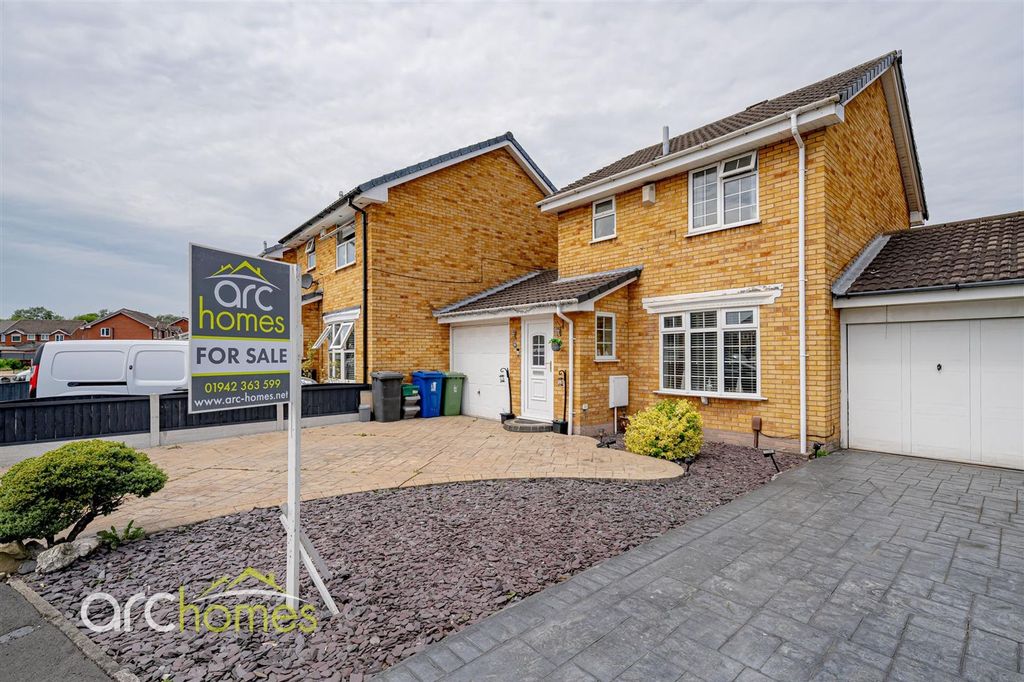 Property photo 1 of 30 Ennerdale-27.Jpg