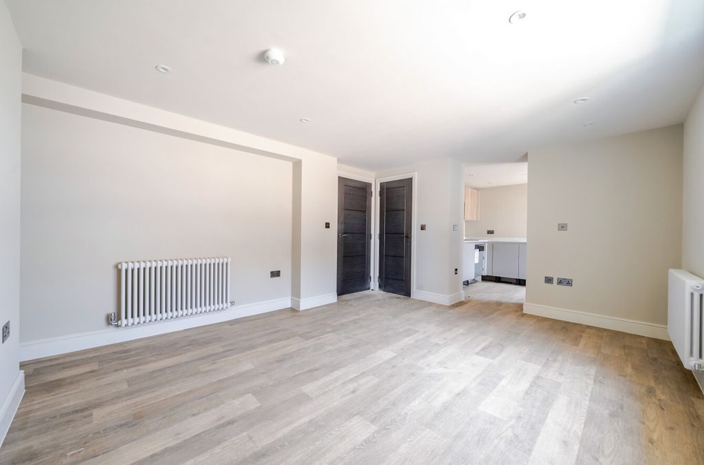 Property photo 2 of 7 1494185-23-6A566B...