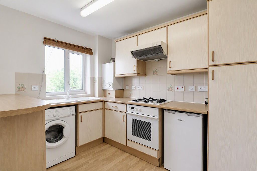 Property photo 2 of 6 Kitchen.Png