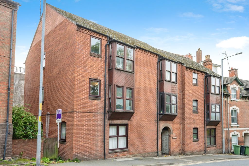 Property photo 1 of 15