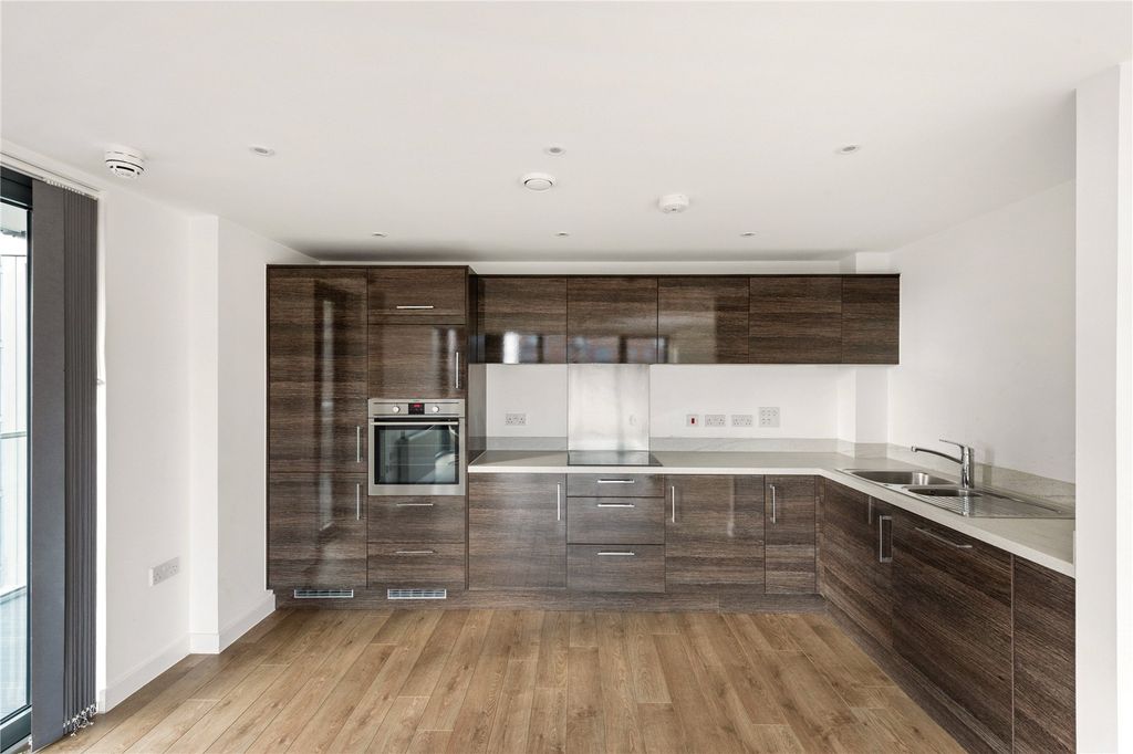 Property photo 2 of 16 Picture No. 40