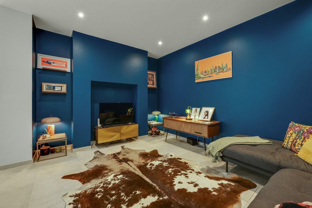 Additional image 10 of 5 bed detached house for saleDrakes Close, Esher, Surrey KT10