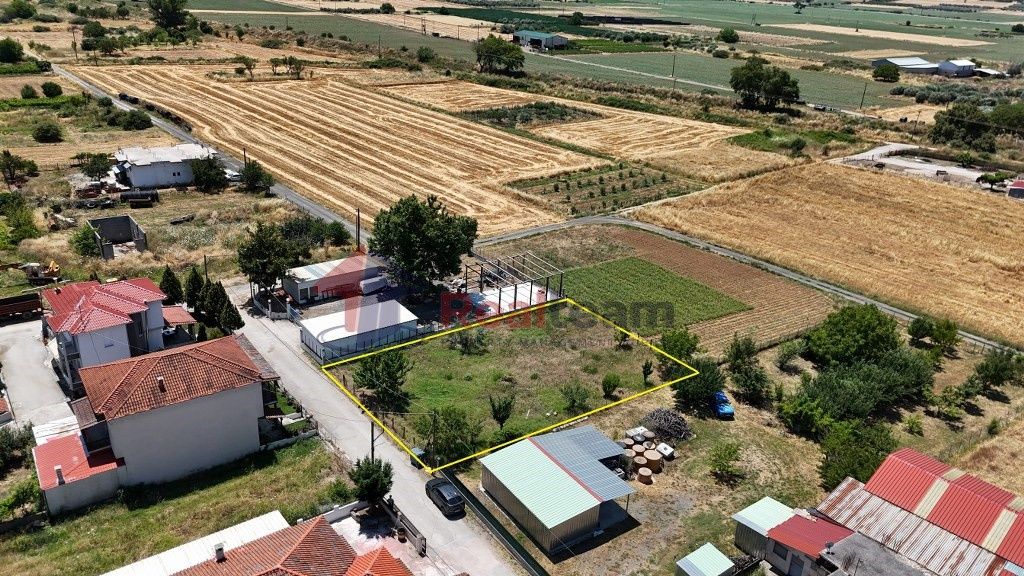 Property photo 3 of 19