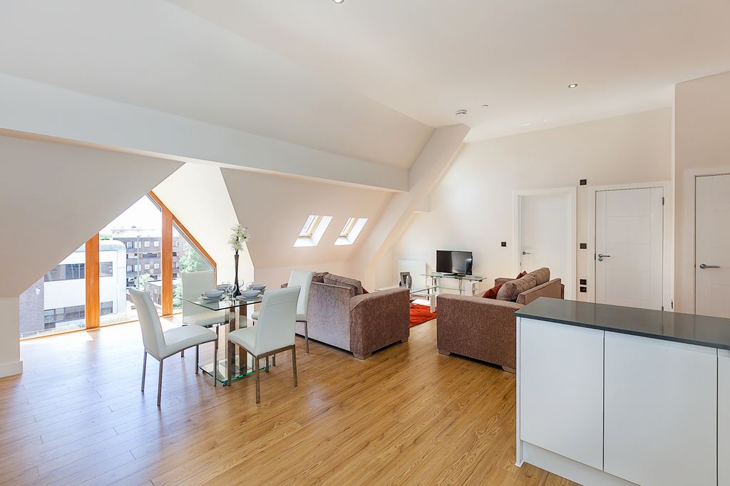 Property photo 3 of 11 Second Open Plan View