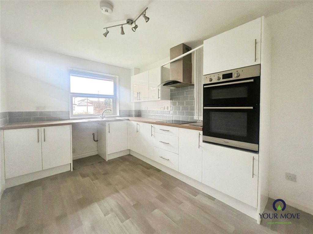 Property photo 2 of 8 Picture No. 19