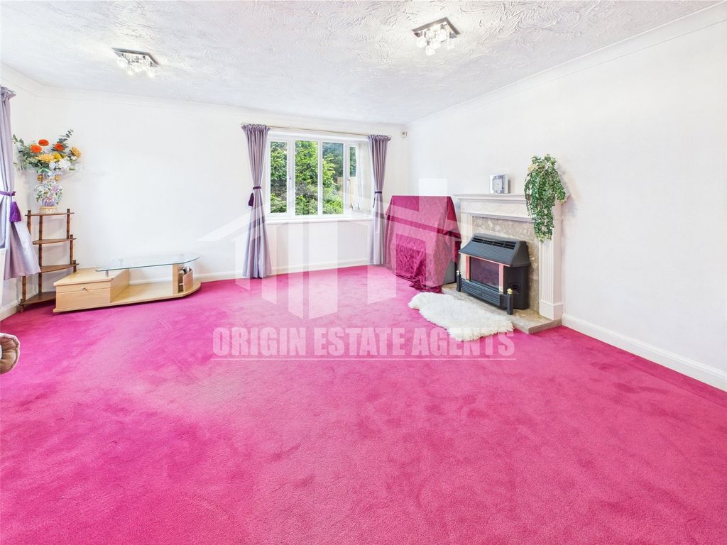 Property photo 2 of 15 Picture No. 25