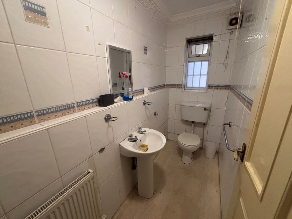 Property photo 3 of 3 Bathroom