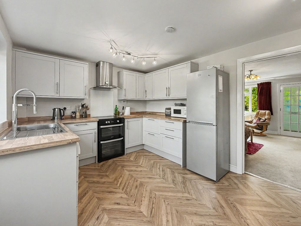 Property photo 2 of 35 5024844