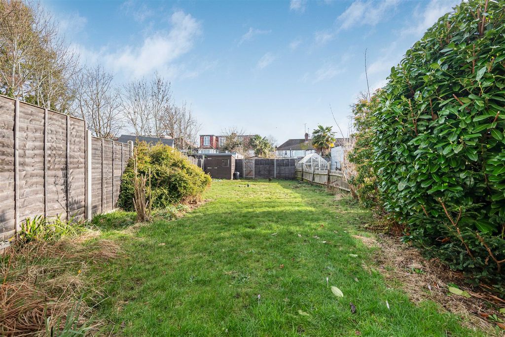 Property photo 2 of 23