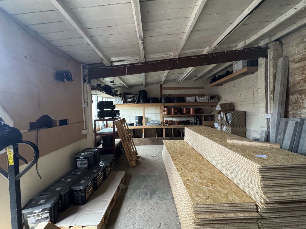 Property photo 2 of 3