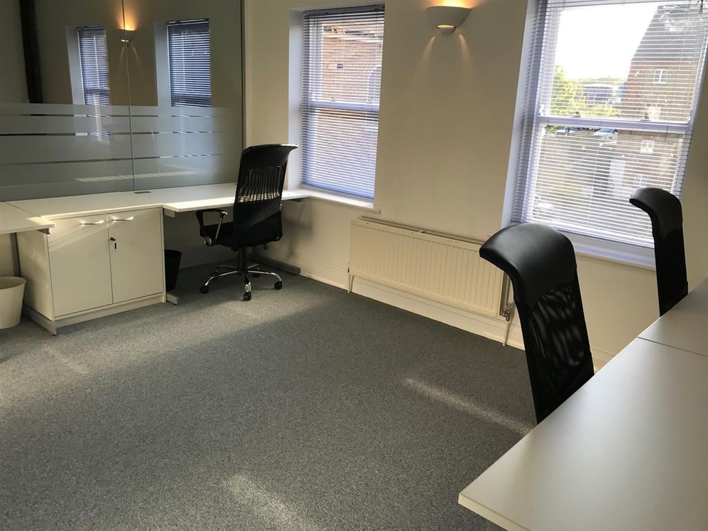 Property photo 2 of 9