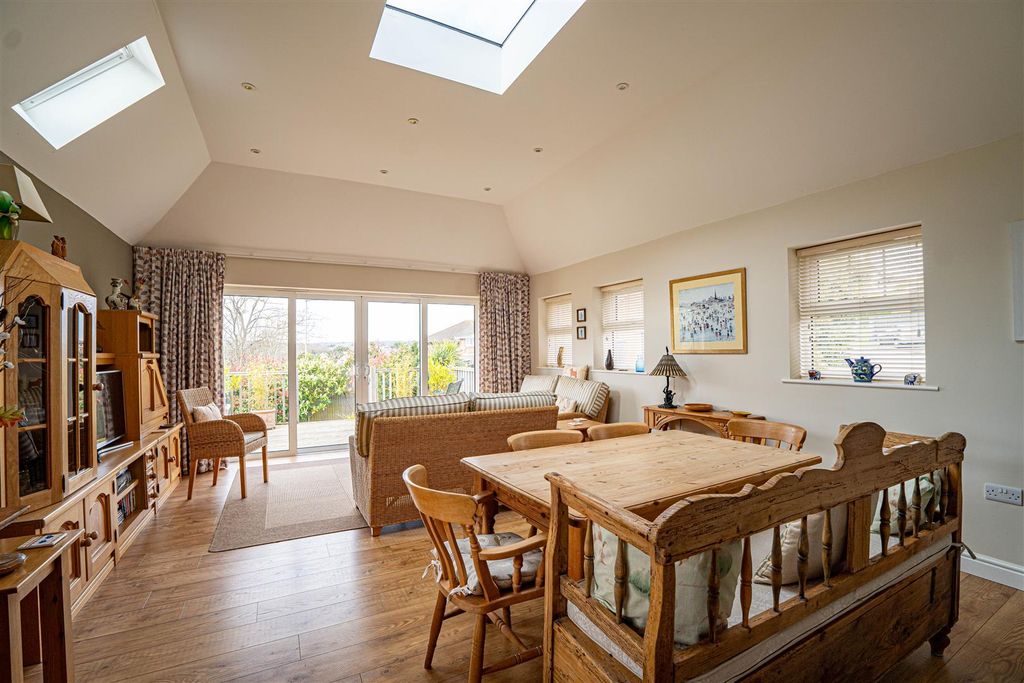 Property photo 2 of 46 Dsc05144.Jpg