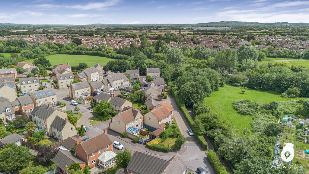 Property photo 2 of 32 5236052