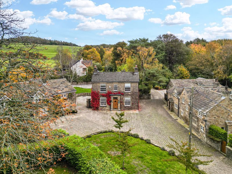 Property photo 1 of 30 Photo 32