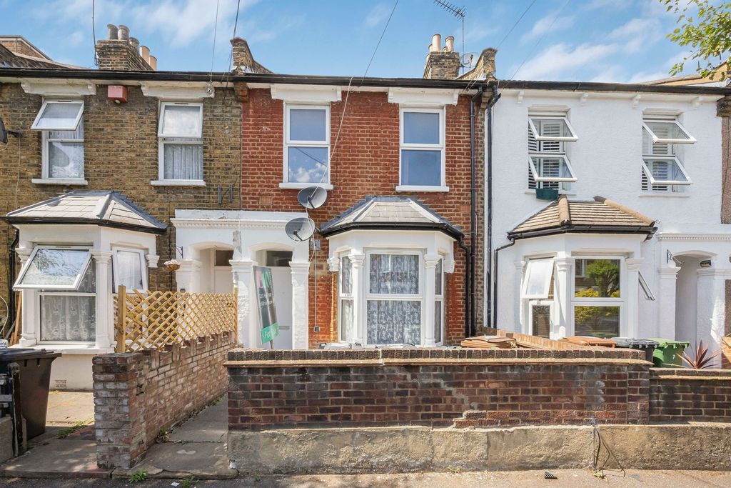 Property photo 1 of 11