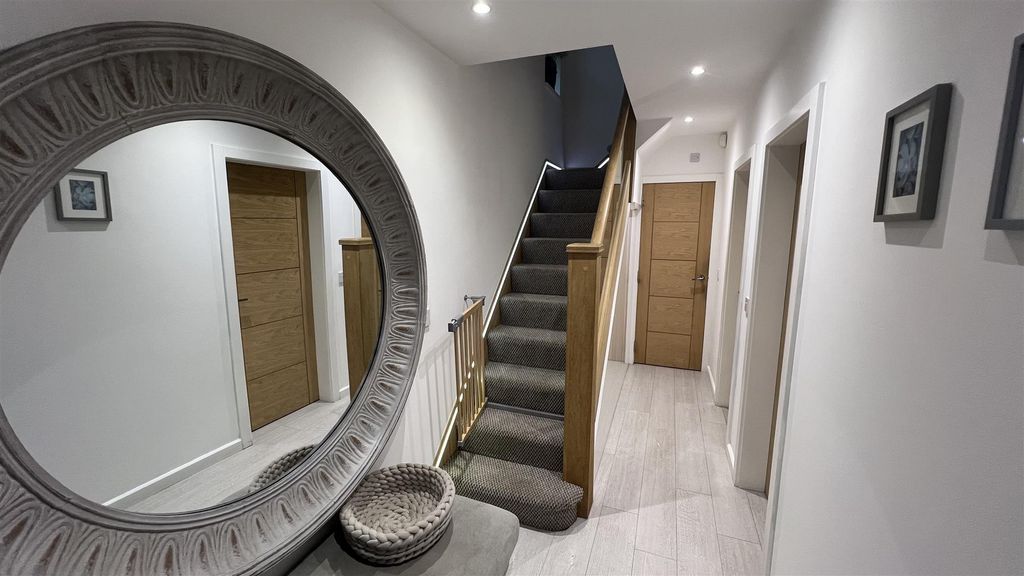 Property photo 2 of 40 20251110_150726795_Ios_Result.Jpg