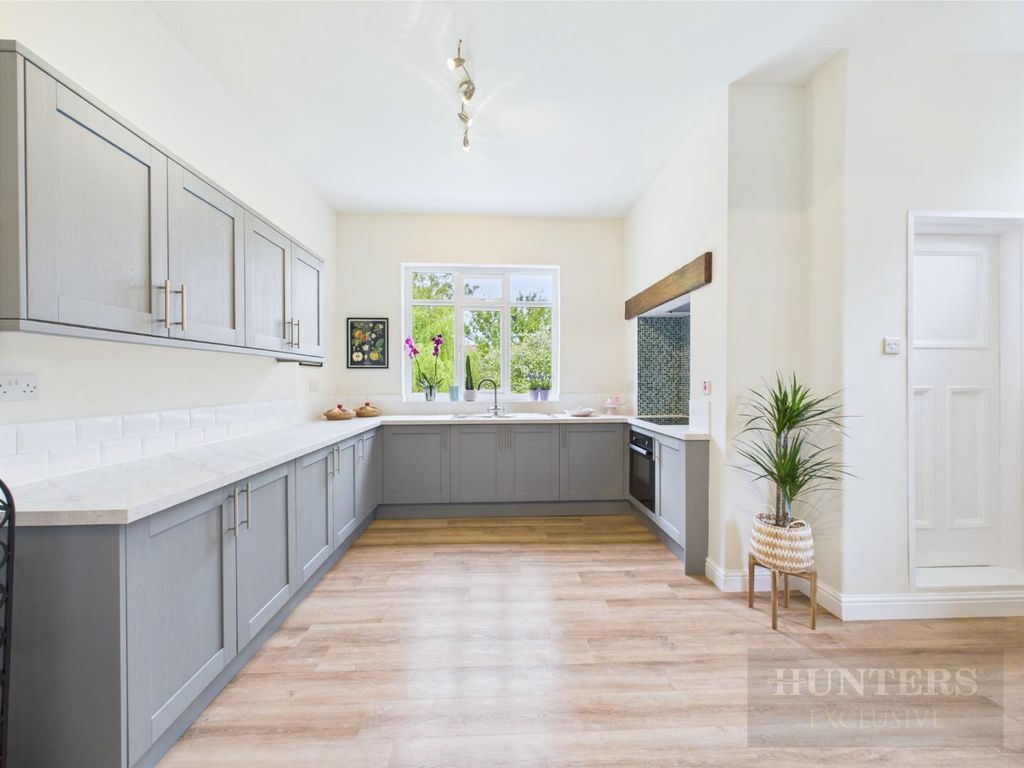 Property photo 3 of 19 Cam05333G0-Pr0065-Still019.Jpg