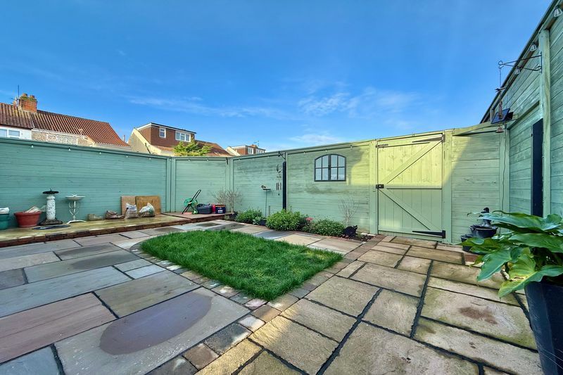 Property photo 3 of 15 Garden