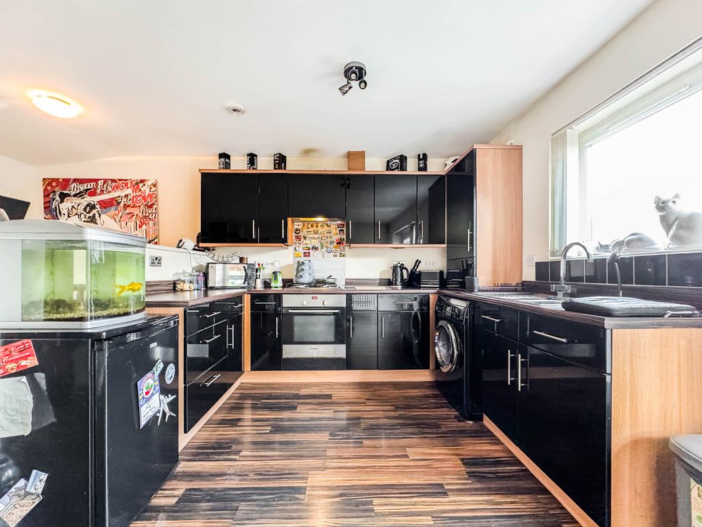 Property photo 2 of 15 Kitchen