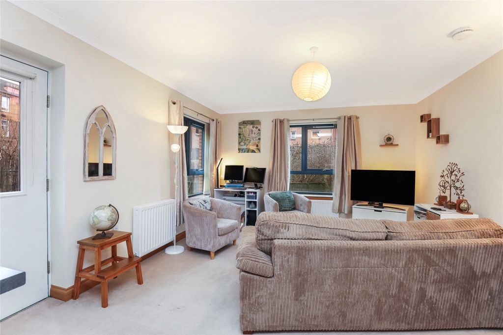 Property photo 3 of 16 Living Room