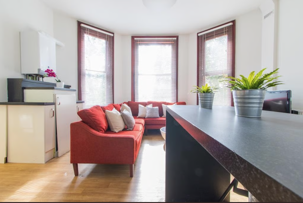 Property photo 2 of 8