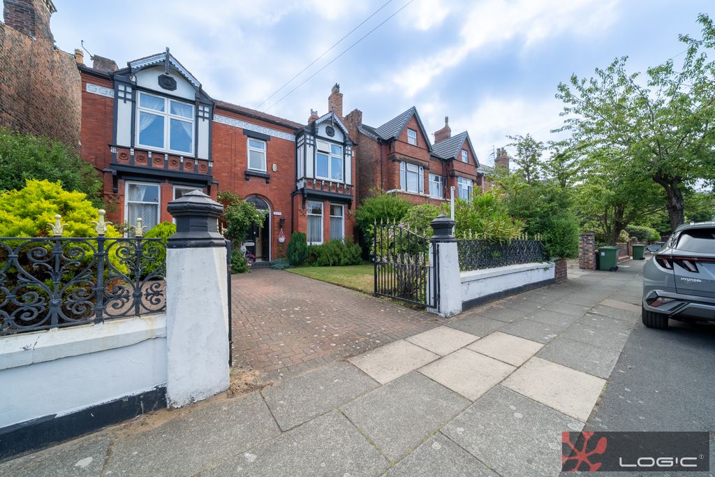 Property photo 2 of 49