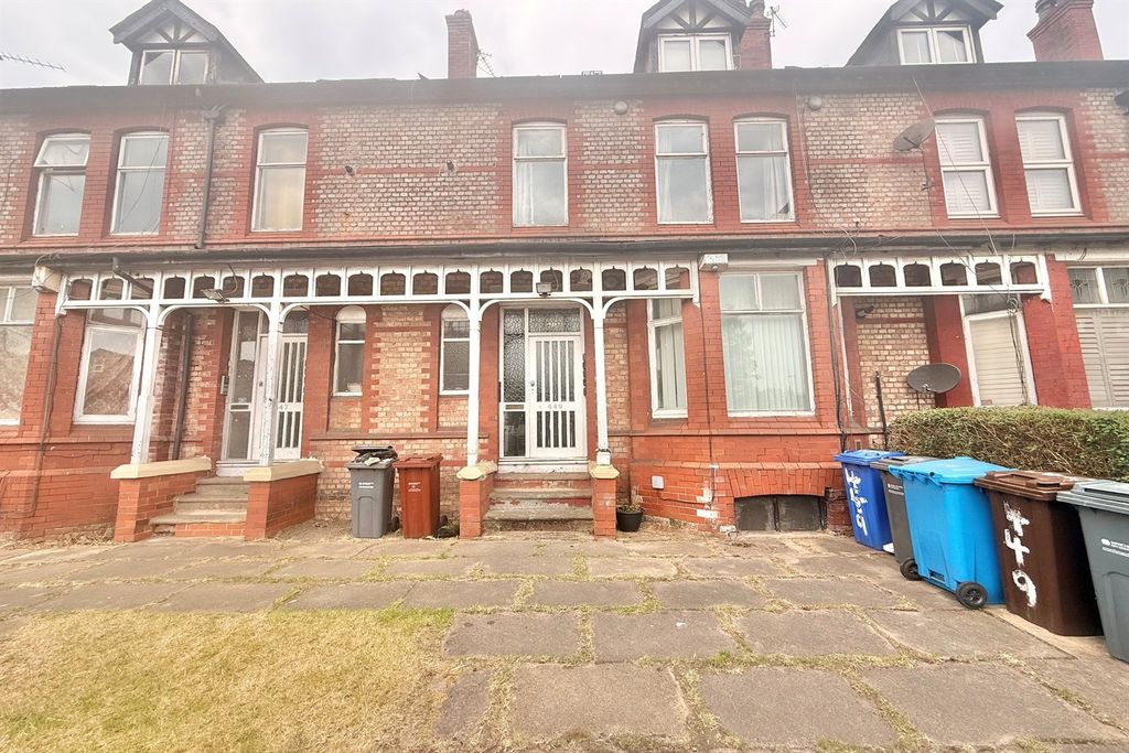 Property photo 1 of 6 (Main)