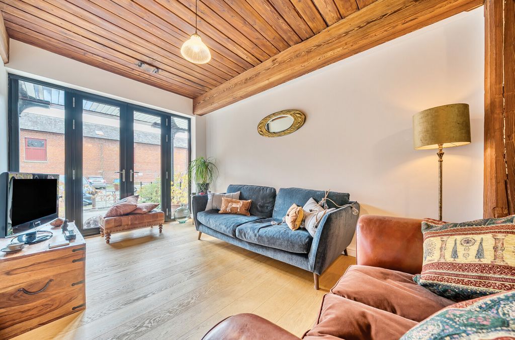 Property photo 2 of 25 1360696-8-68Dd217...