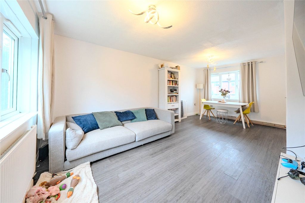 Property photo 2 of 14 Picture No. 01