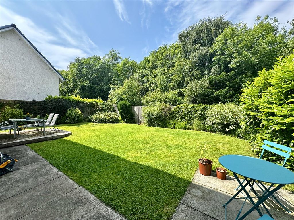 Property photo 2 of 31 Rear Garden