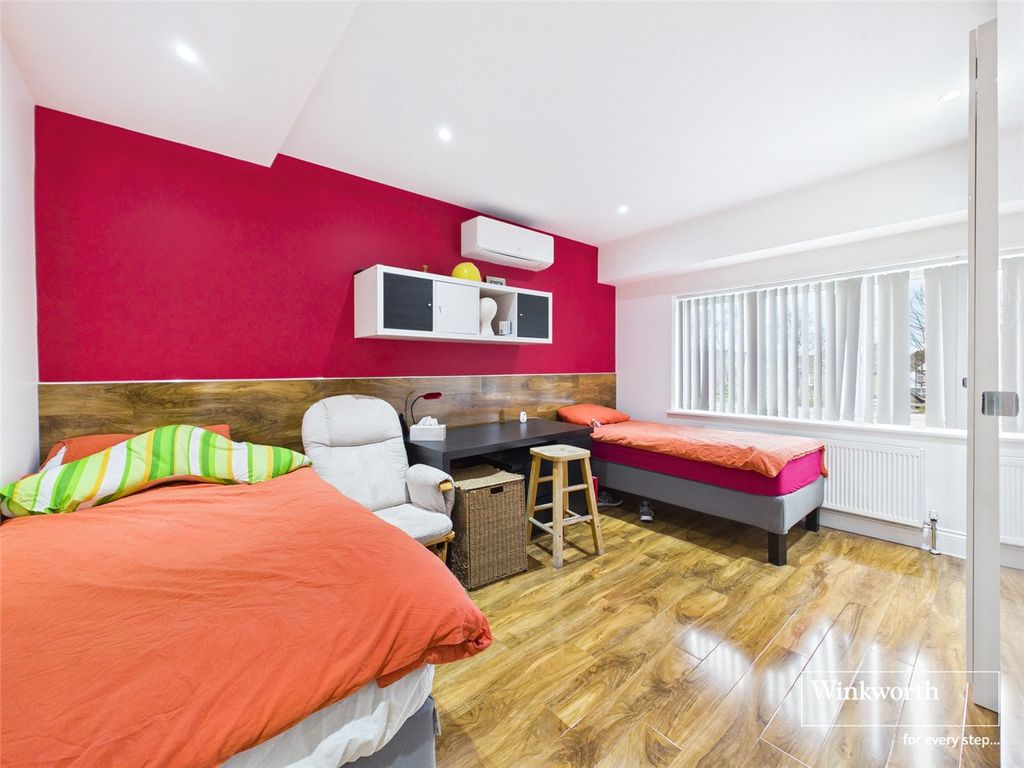 Additional image 12 of 7 bed detached house for saleEdgwarebury Lane, Edgware HA8