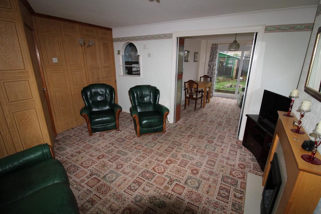 Property photo 3 of 10 Lounge