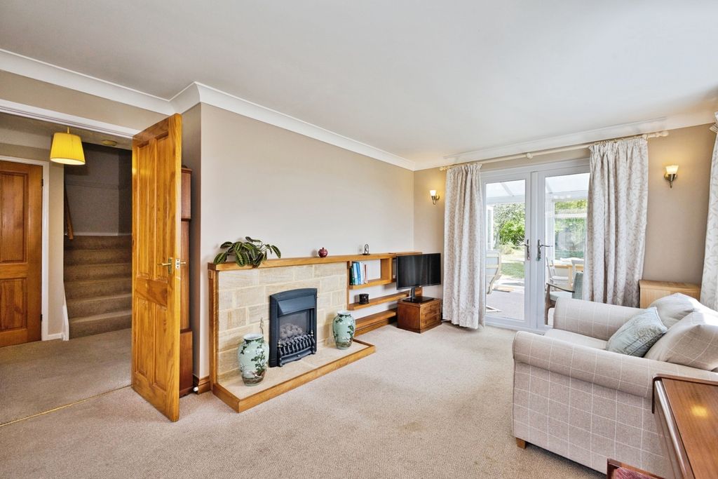 Property photo 3 of 34 Pbox-Img.Jpg