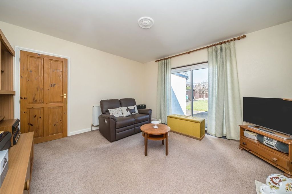 Property photo 2 of 6