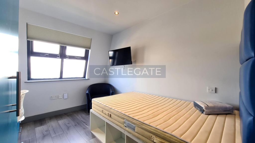 Property photo 2 of 10 Flat 16, Room 1, 2, Dundas Works, 15-17 Dundas Street, Huddersfield, HD1 2He (12)