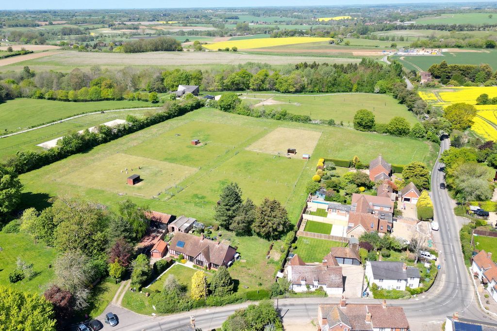 Property photo 2 of 13