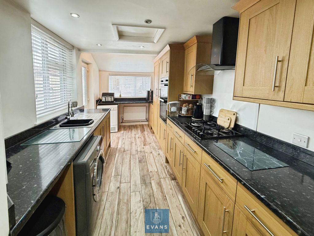 Property photo 2 of 14 Extended Kitchen