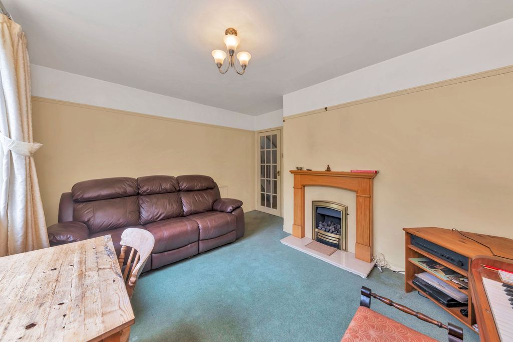 Property photo 3 of 23