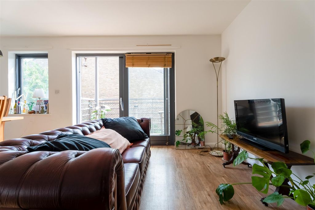 Property photo 3 of 19 Dsc04017-Hdr-2.Jpg