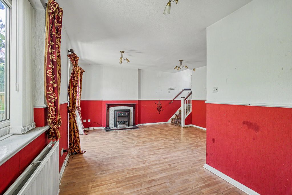Property photo 3 of 20 3 Woodgrange Close, Seedley Grange, Salford, M6 5Pd
