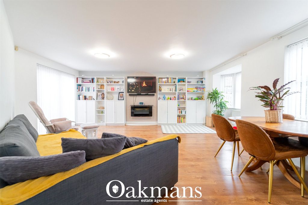 Property photo 3 of 64 Picture No. 12