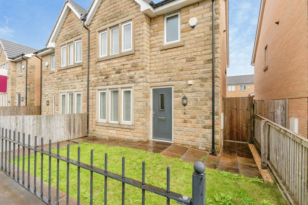 Property photo 1 of 17 Pbox-Img.Jpg