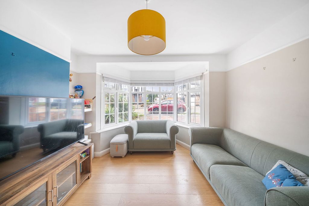 Property photo 3 of 15