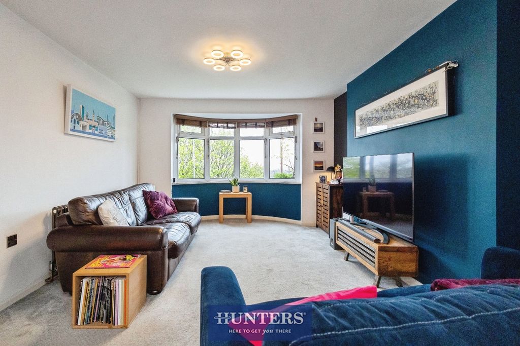 Property photo 2 of 33 Pbox-Img.Jpg