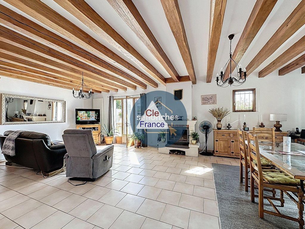 Property photo 3 of 20