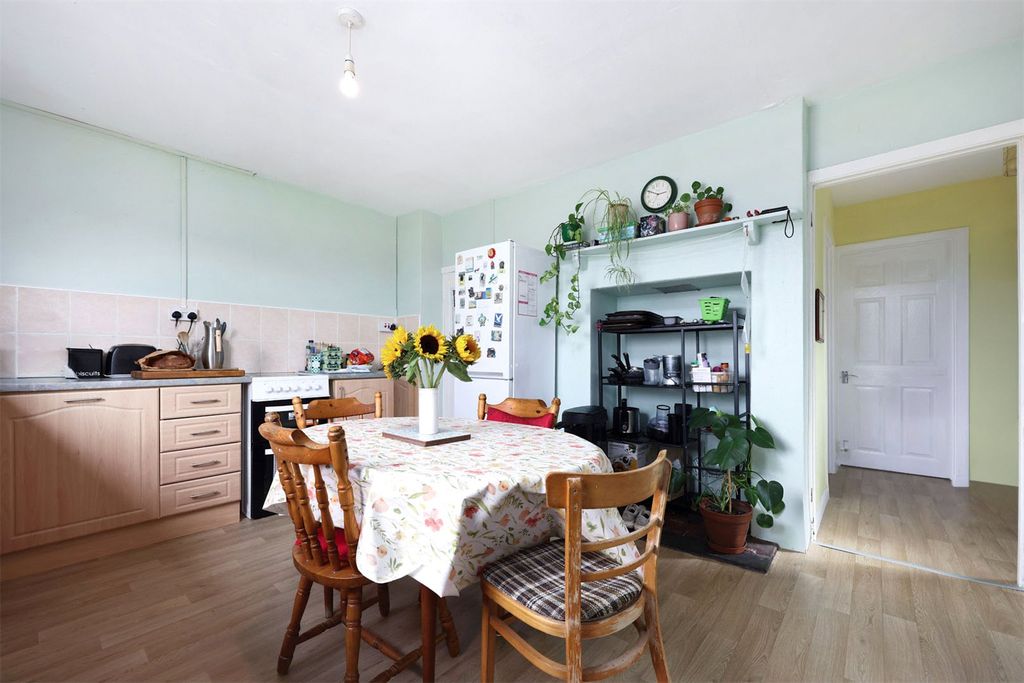 Property photo 3 of 13 Picture No. 09