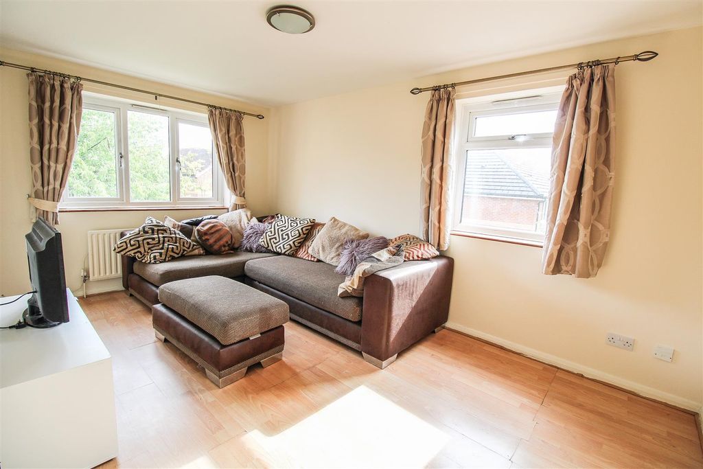 Property photo 3 of 6 Img_4469.Jpg