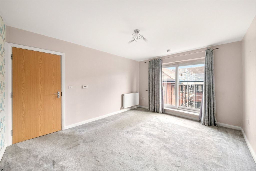 Property photo 2 of 13 Picture No. 20
