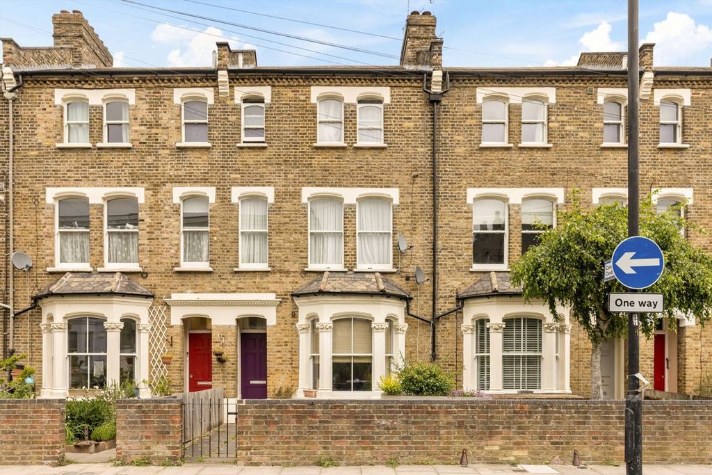 Property photo 1 of 7