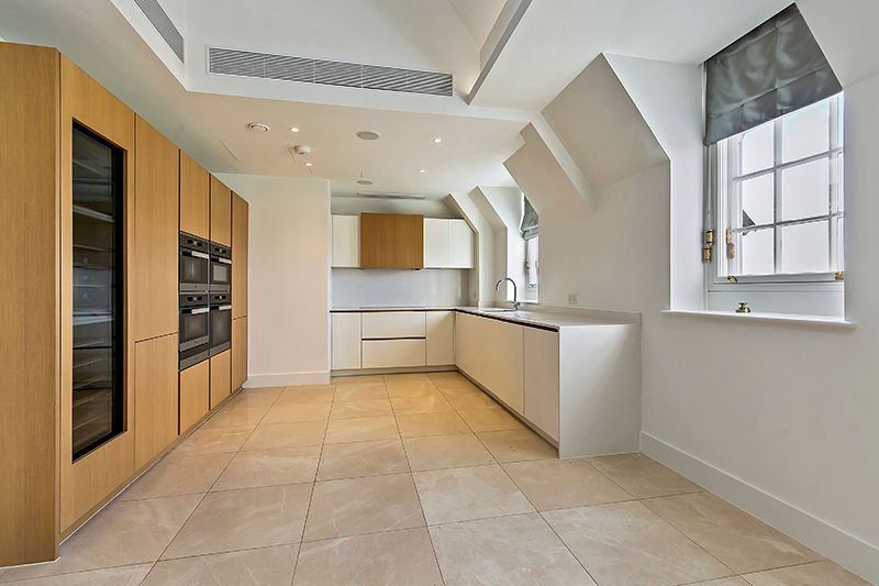 Property photo 3 of 26